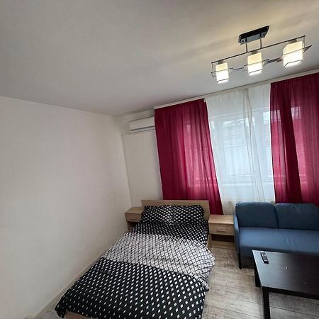 Cozy Studio 10 Min Away From Th Center Of The City Bukarest Exterior foto