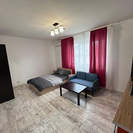Cozy Studio 10 Min Away From Th Center Of The City Bukarest Exterior foto